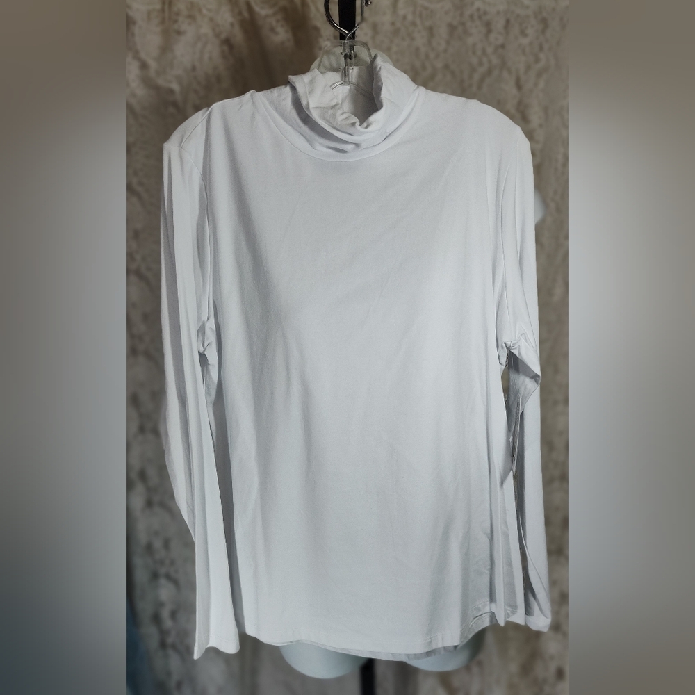 Time and True Bright White Turtleneck Long Sleeve Top